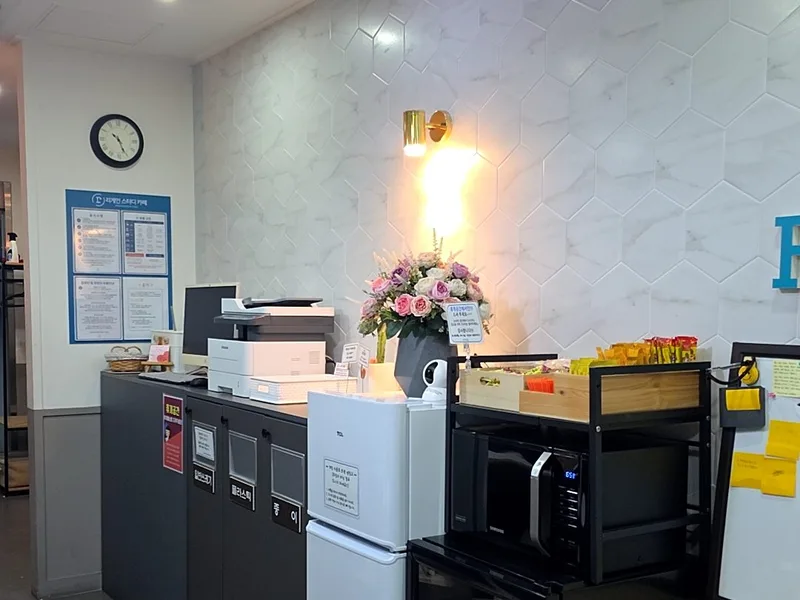 리게인스터디카페 수원운동장점 공간 사진